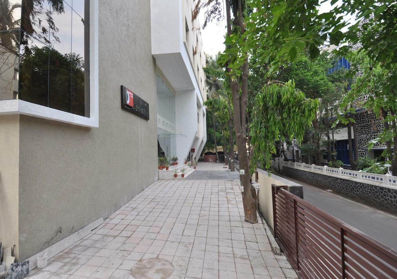 Tarawade Clarks Inn Pune Exteriör bild